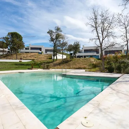 Villa 4-bed Luxury 5-star *