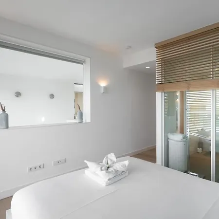 4-bed Luxury 5-star