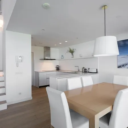 Villa 4-bed Luxury 5-star